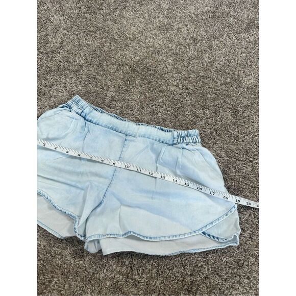 American Eagle Chambrey Blue Sun Washed Jean Shorts Pull on Elastic Waist XS - Picture 5 of 10